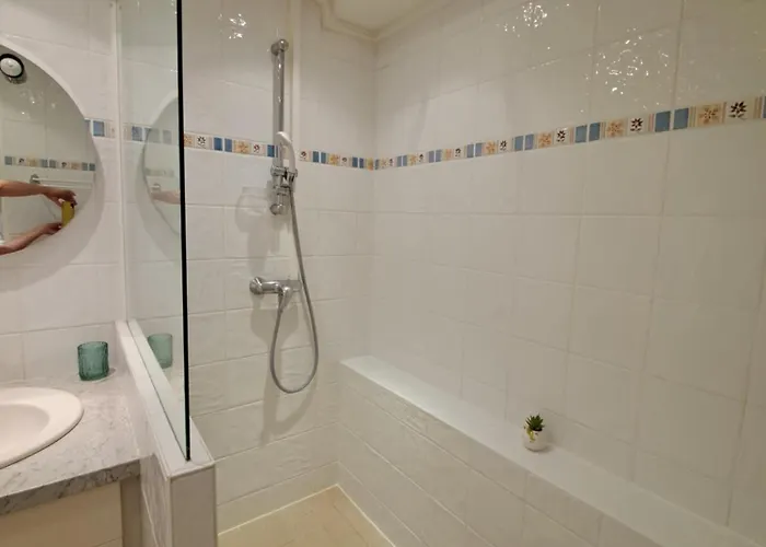 Le Duc De Savoie * Thonon-les-Bains